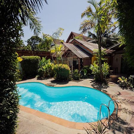 Passion Nai Harn Bed & Breakfast Exterior photo